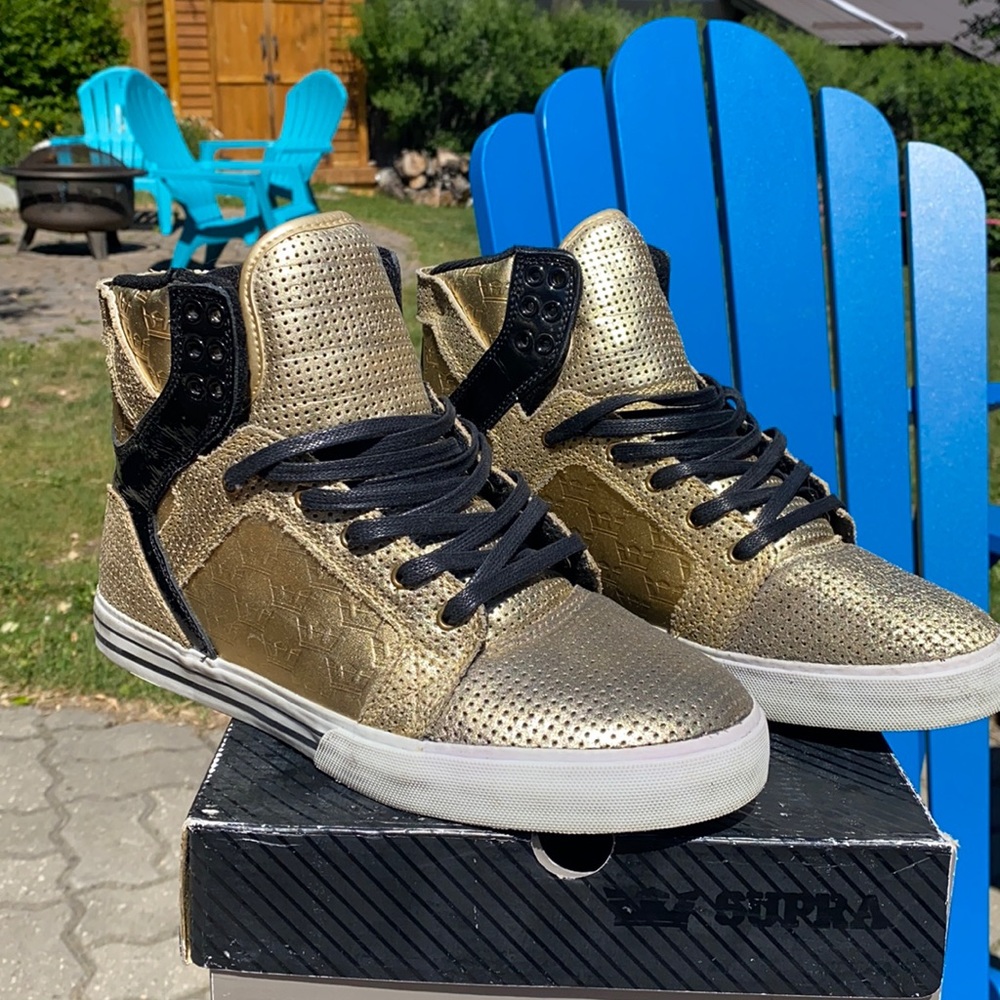 Supra Skytop Gold size 8